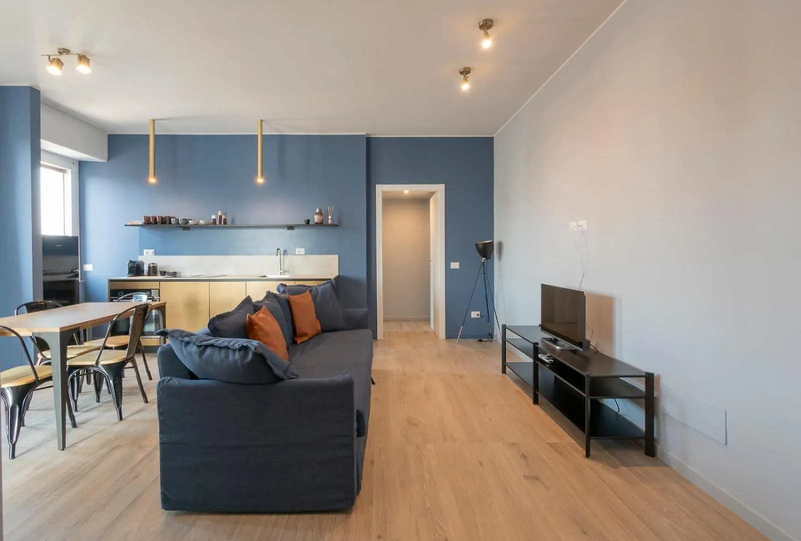 New Two-Room Apartment A Stone'S Throw From The M3 Metro Milan Italy