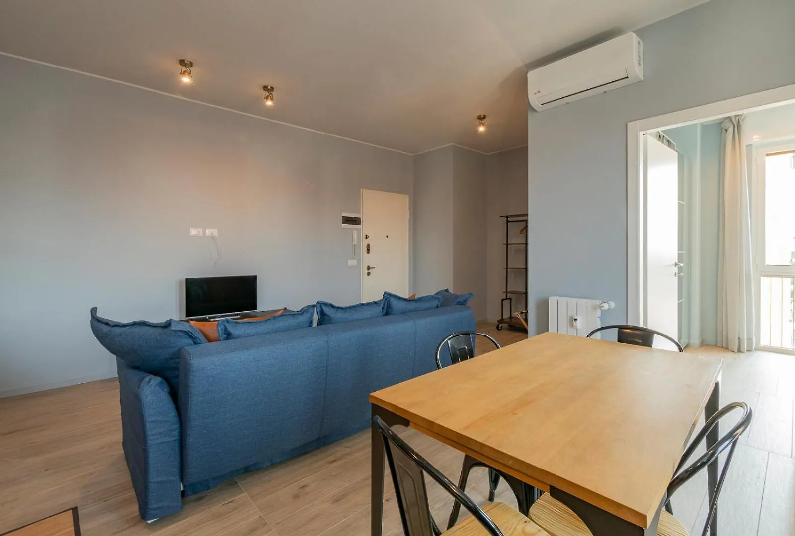 New Two-Room Apartment A Stone'S Throw From The M3 Metro Milan